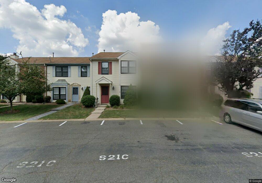 214 Hampshire Ct unit 2214, Piscataway, NJ 08854 - photo 1