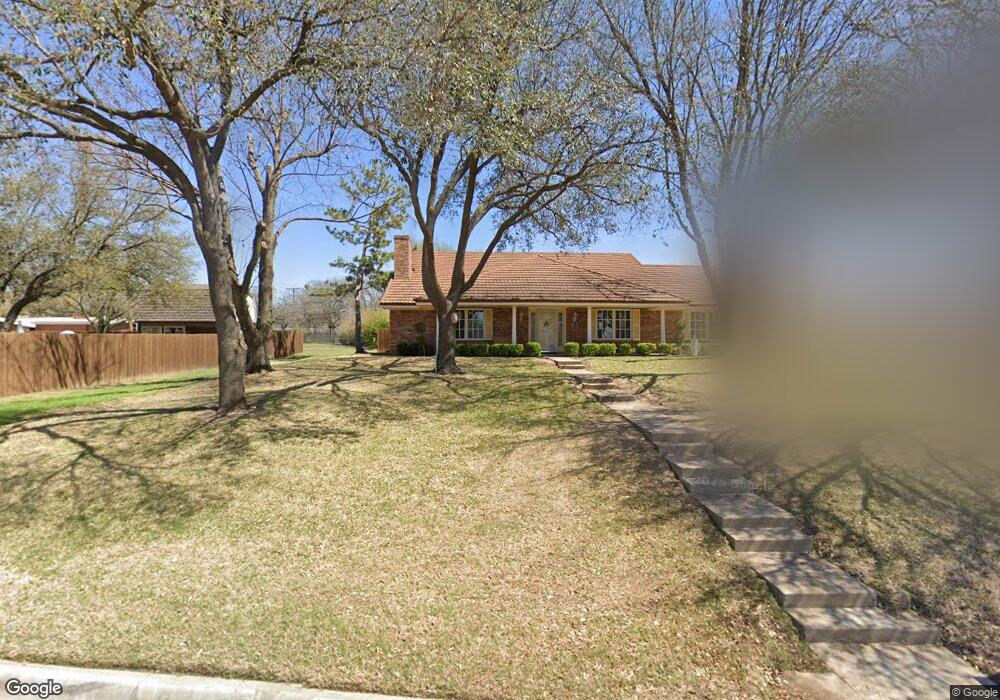 805 Stonelake Dr, Cleburne, TX 76033 - photo 1