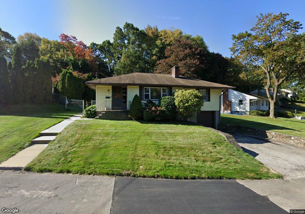 99 Pineridge Rd, Waterbury, CT 06706 - photo 1