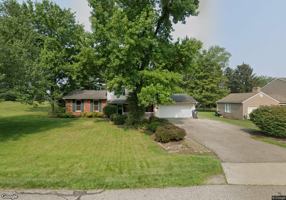 69 Lakeview Dr, Thornville, OH 43076 - photo 1