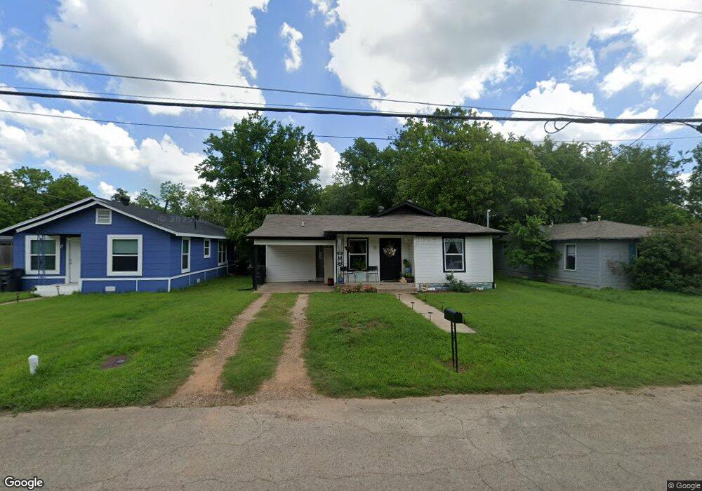 106 Madison St, Cleburne, TX 76033 - photo 1