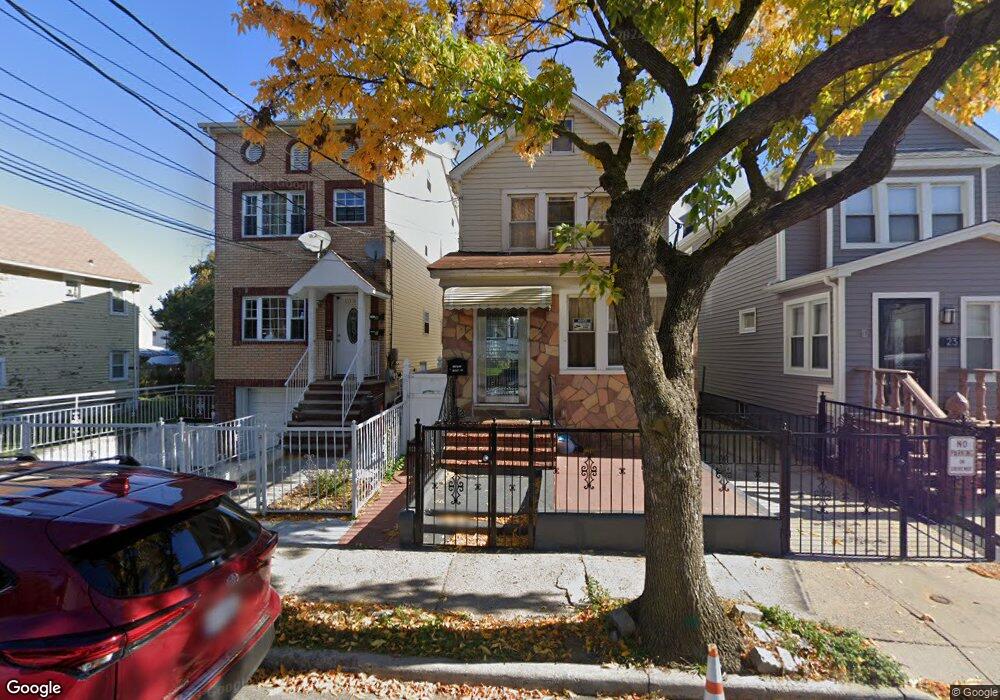 108-19 164th Place unit 2 Fl, Jamaica, NY 11433 - photo 1