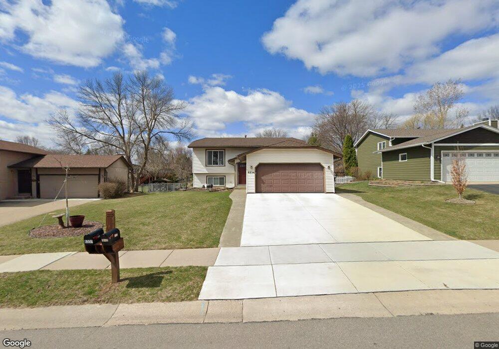 6336 Whispering Oaks Dr, Eden Prairie, MN 55346 - photo 1