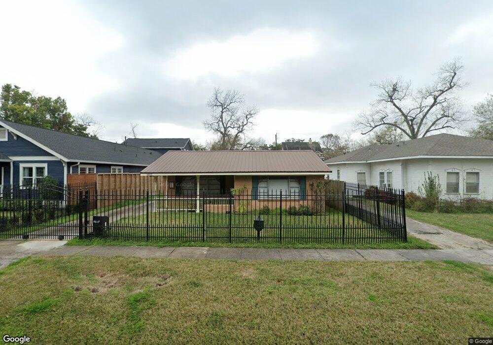 1517 Columbia St, Houston, TX 77008 - photo 1