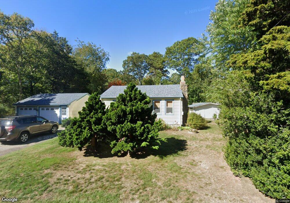 264 Holly Rd, Wakefield, RI 02879 - photo 1