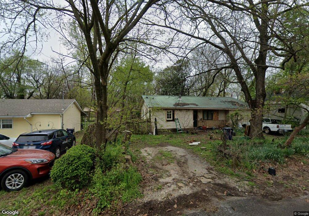 207 W Graham St, Prairie Grove, AR 72753 - photo 1