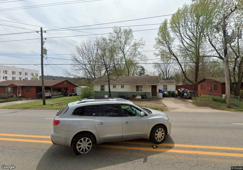 705 W 15th St, Fayetteville, AR 72701 - photo 1