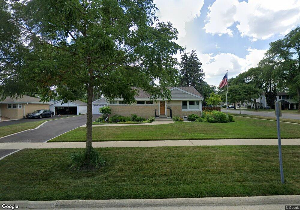 1715 W Miner St, Arlington Heights, IL 60005 - photo 1