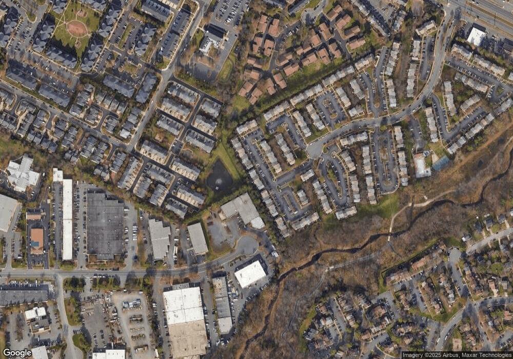 4184 Pleasant Meadow Ct, Chantilly, VA 20151 - photo 1