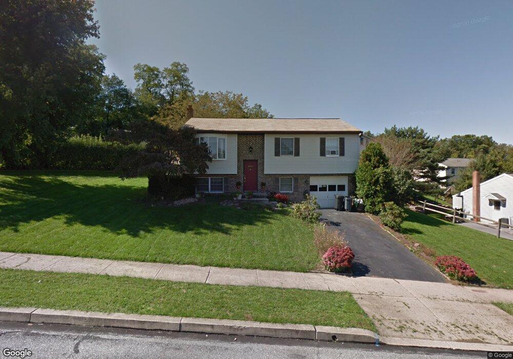 601 Leininger Ave, Mohnton, PA 19540 - photo 1