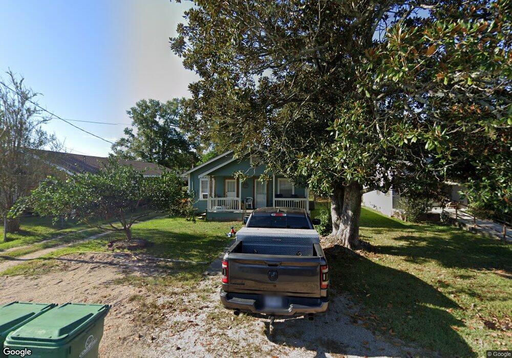 913 Sixth Ave, Picayune, MS 39466 - photo 1