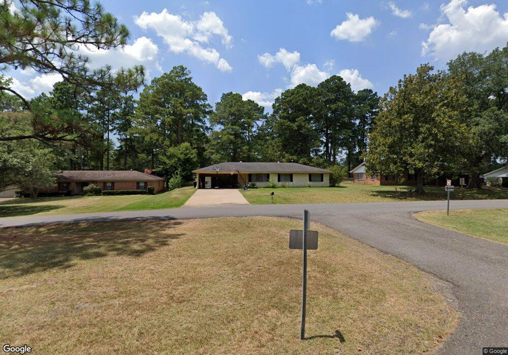 114 Holiday Blvd, Pineville, LA 71360 - photo 1