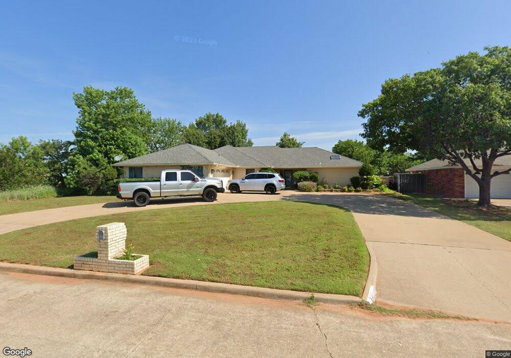 2109 Crossgate Rd, Duncan, OK 73533 - photo 1
