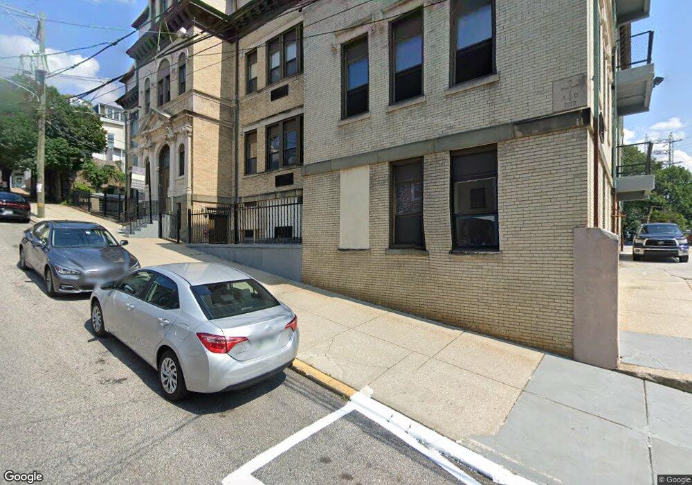 171 Grape St unit 106, Philadelphia, PA 19127 - photo 1