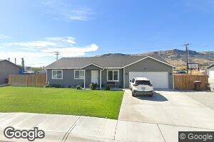 186 Island Loop, Rock Island, WA 98850