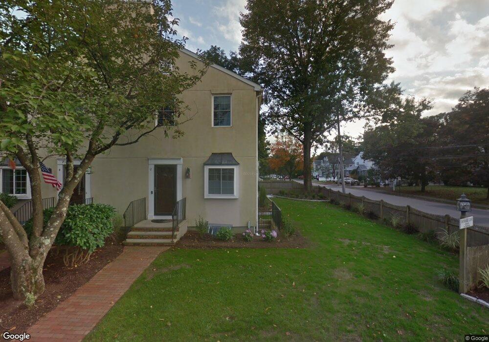 8 Denmark Ln, Needham, MA 02492 - photo 1