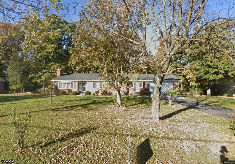 1358 Three Run Rd, Bunker Hill, WV 25413 - photo 1