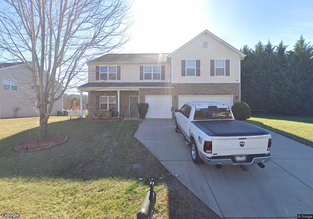 1805 Kilkenny Dr, Clover, NC 28910 - photo 1