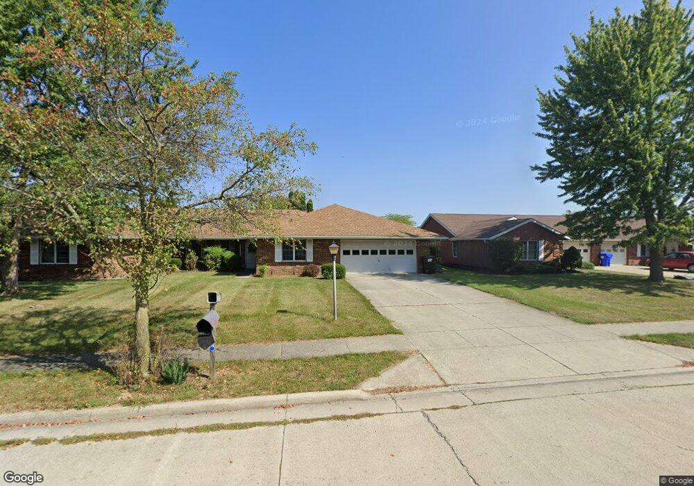 1472 Plainfield Dr, Lima, OH 45805 - photo 1