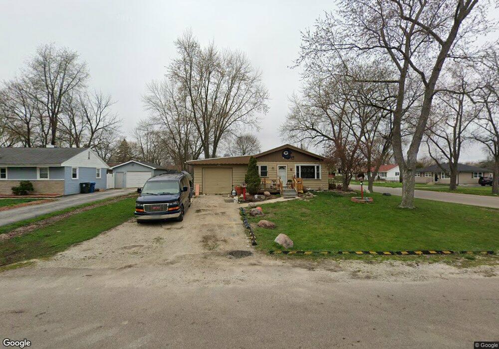 644 Westgate Dr, Aurora, IL 60506 - photo 1