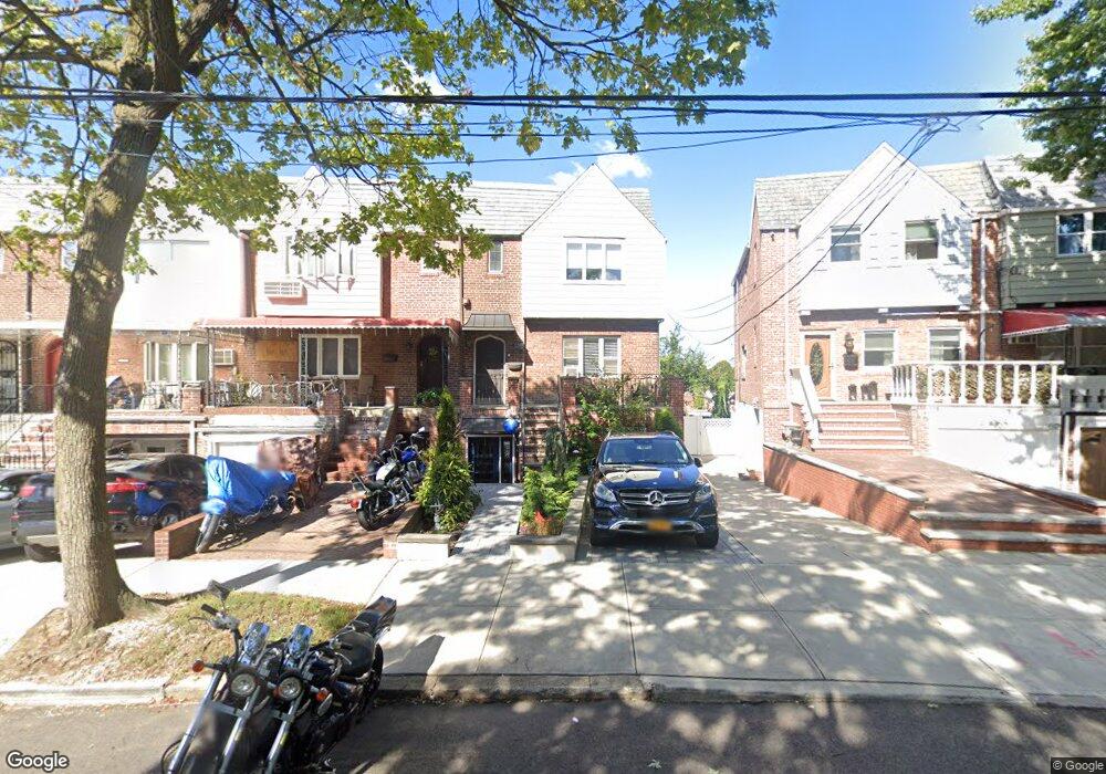 53102 63rd St, Maspeth, NY 11378 - photo 1