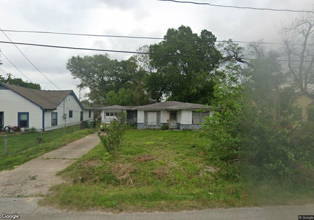 203 Reid St, Houston, TX 77022 - photo 1