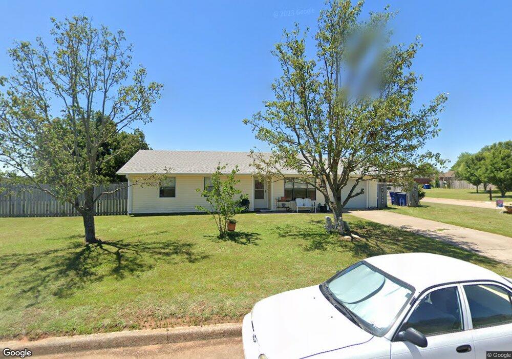 720 Silverleaf Ln, Duncan, OK 73533 - photo 1