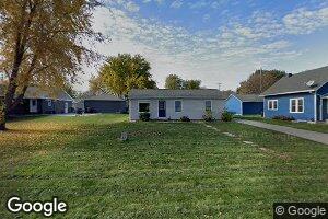 1105 Brown St, Hull, IA 51239