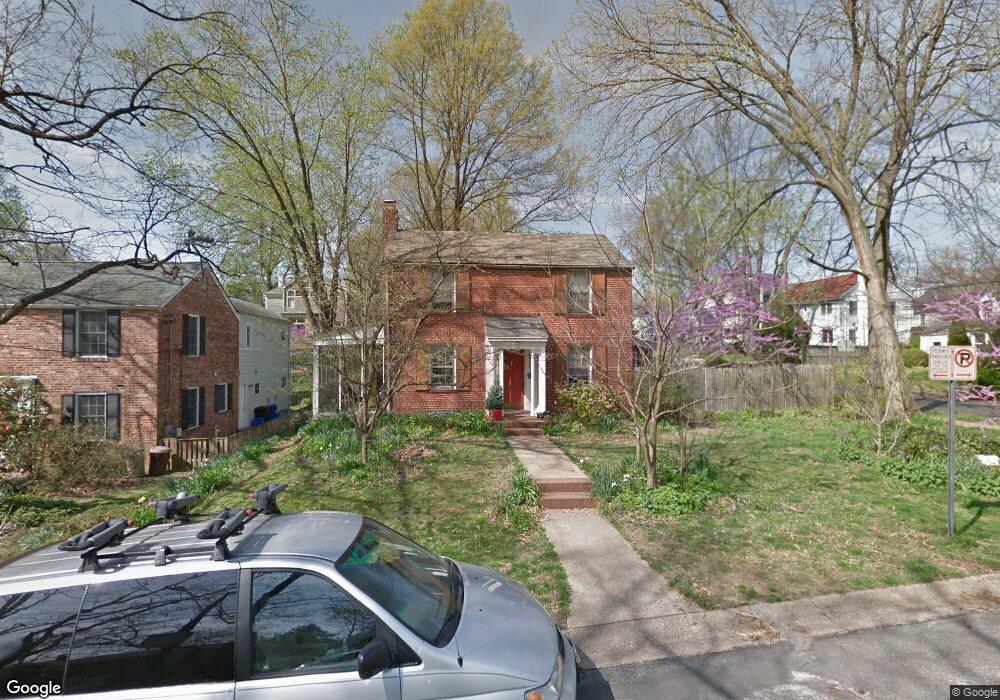 7920 Chelton Rd, Bethesda, MD 20814 - photo 1