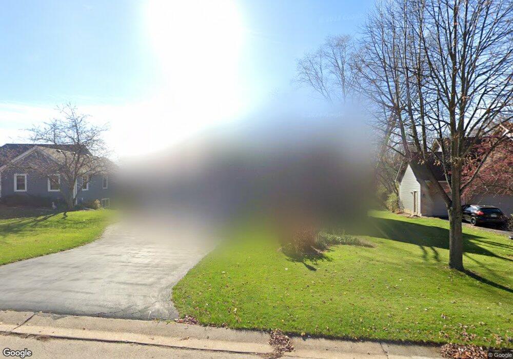 1385 Spring Hill Dr, Algonquin, IL 60102 - photo 1