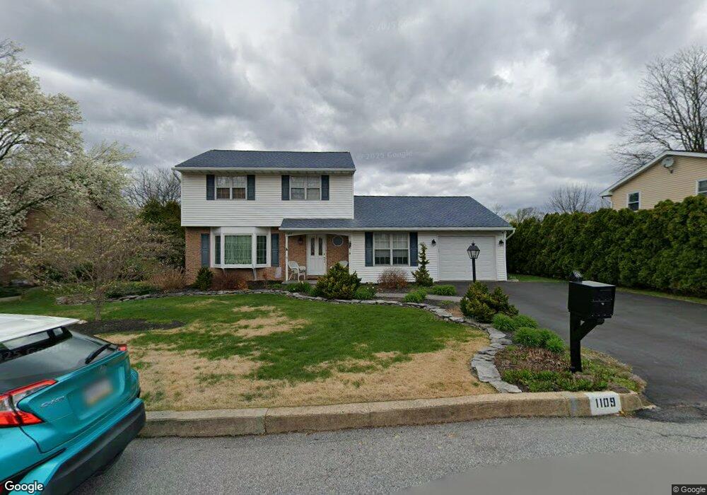 1109 Showers Ln, Reading, PA 19605 - photo 1