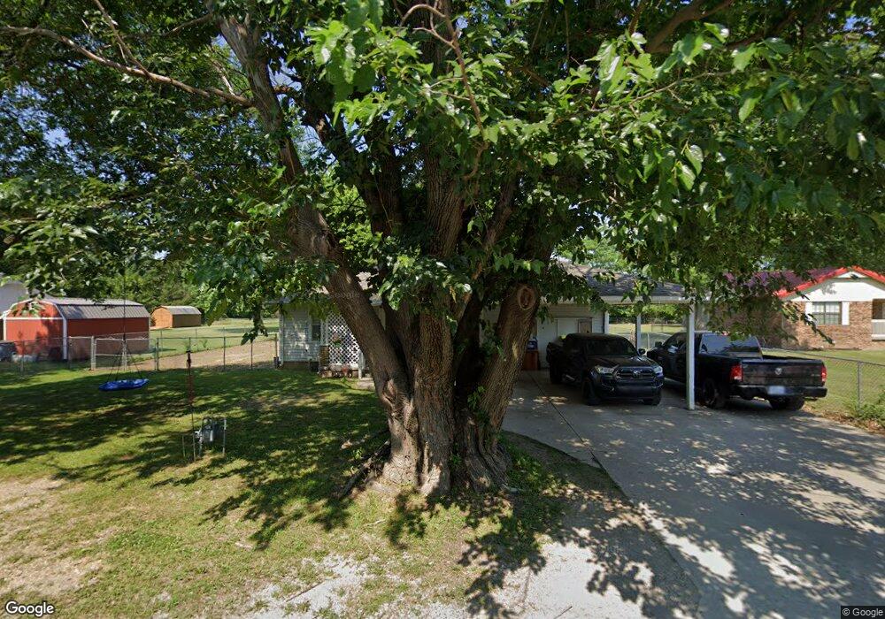 115 S 4th St, Chouteau, OK 74337 - photo 1