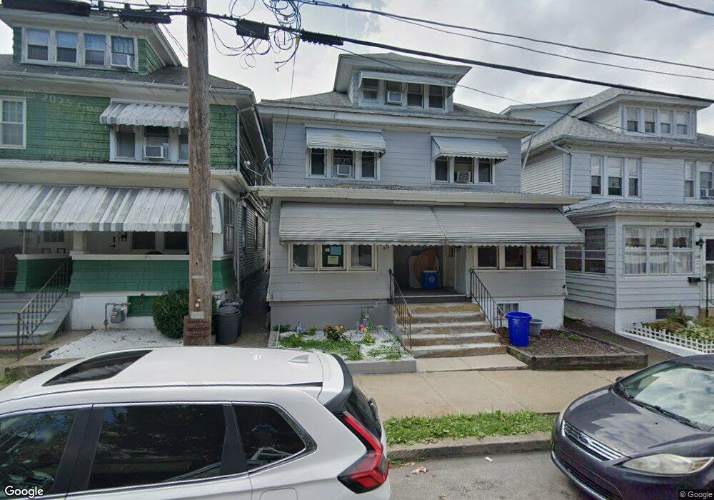 674 Grant St, Hazleton, PA 18201 - photo 1