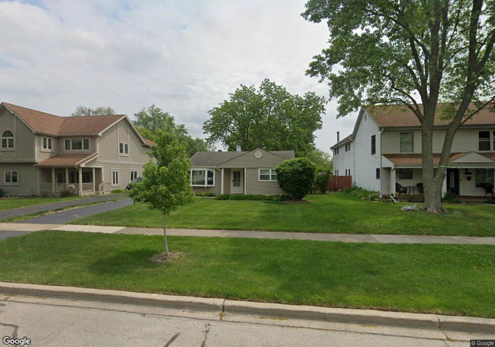 2304 Robin Ln, Rolling Meadows, IL 60008 - photo 1