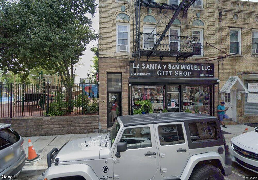 733 22nd St, Union City, NJ 07087 - photo 1