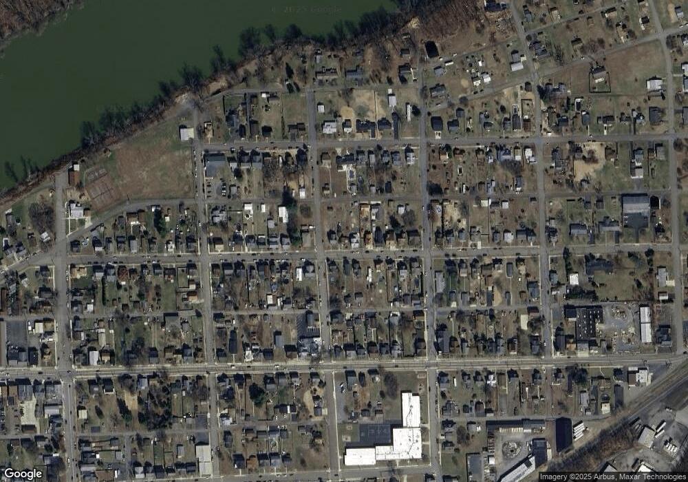 705 E 2nd St, Nescopeck, PA 18635 - photo 1