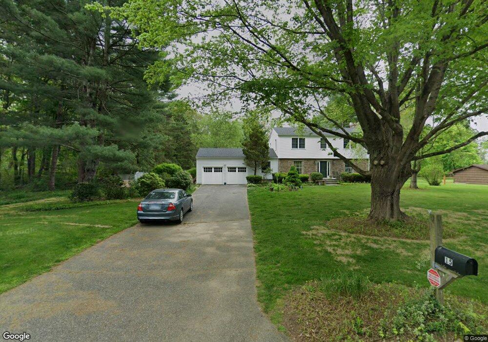 15 Clover Hill Rd, Trumbull, CT 06611 - photo 1