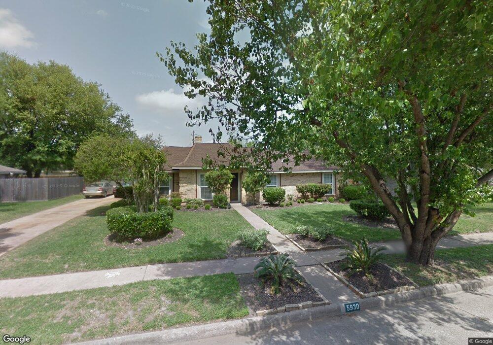5930 Green Falls Dr, Houston, TX 77088 - photo 1