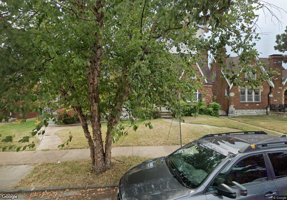 5244 Mardel Ave, Saint Louis, MO 63109 - photo 1