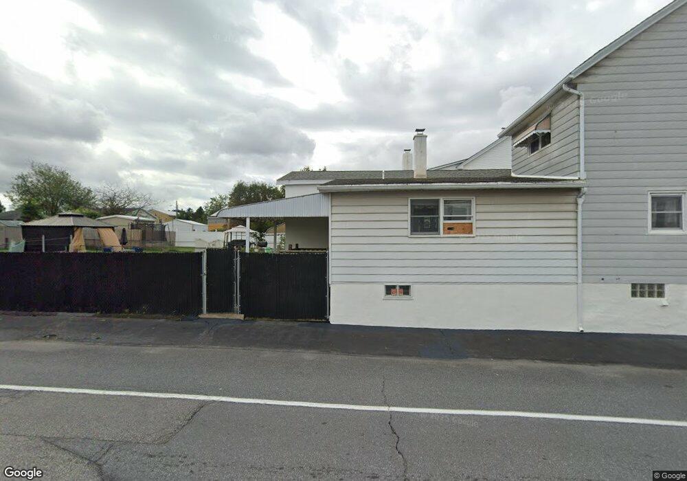 978 N Locust St, Hazleton, PA 18201 - photo 1