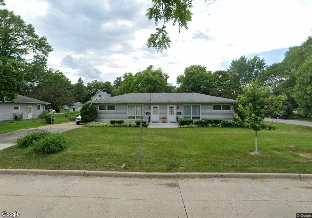 2103 Iowa St unit 2105, Cedar Falls, IA 50613 - photo 1
