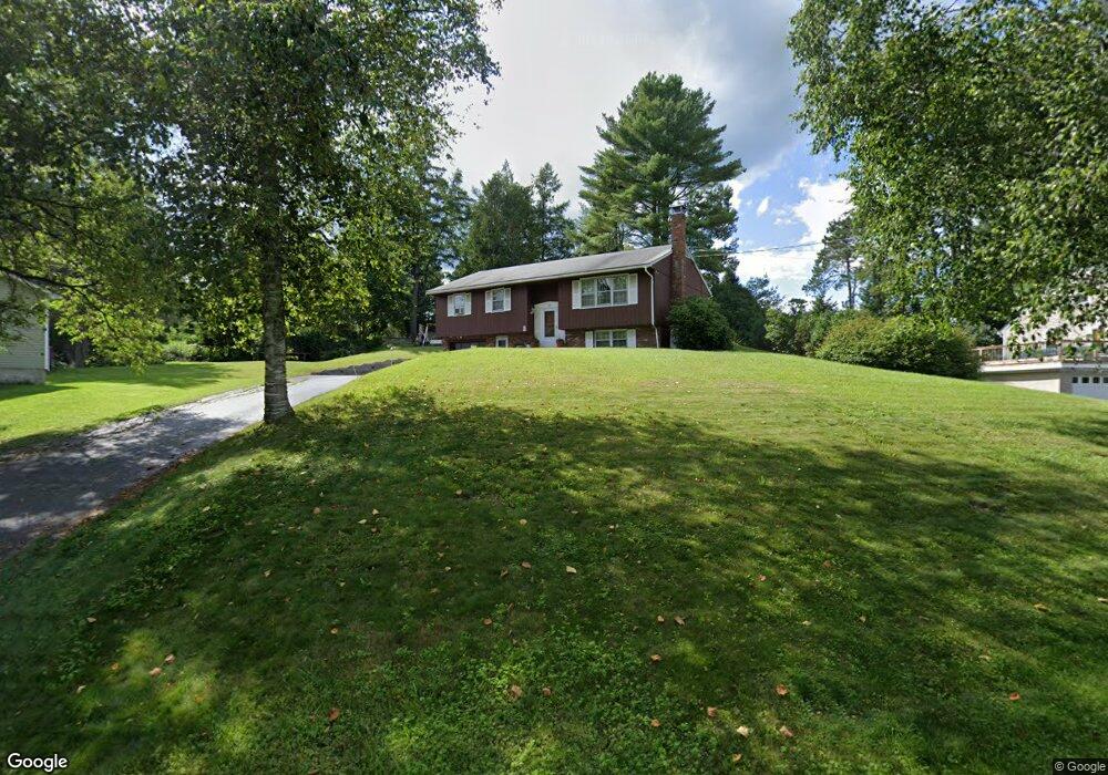 319 Ravenswood Terrace, White River Junction, VT 05001 - photo 1