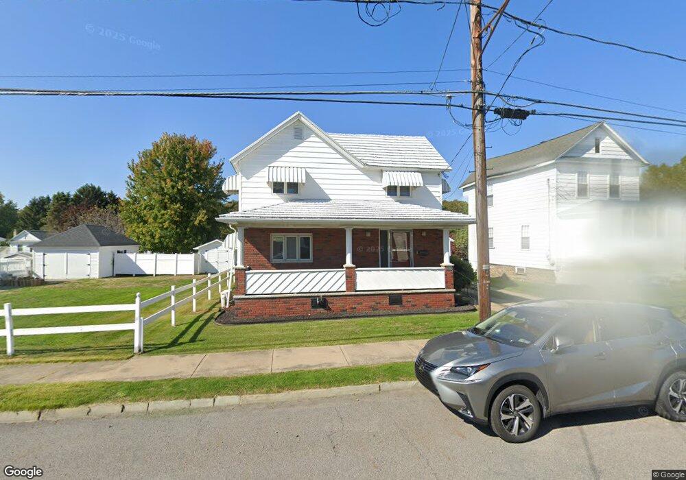 136 Center St, Dupont, PA 18641 - photo 1