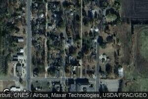 110 N Henry St, Elmore, MN 56027