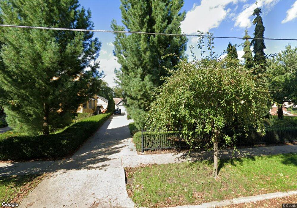 3811 Cottage Grove Ave, Des Moines, IA 50311 - photo 1