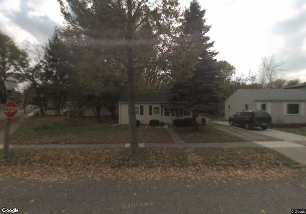 736 Maplehill Ave, Lansing, MI 48910 - photo 1