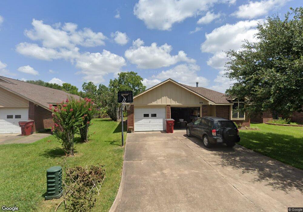 810 John Albert Dr, East Bernard, TX 77435 - photo 1