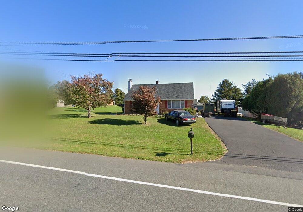 1574 Layfield Rd, Pennsburg, PA 18073 - photo 1