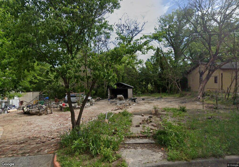 585 Jenkins St, Macon, GA 31201 - photo 1