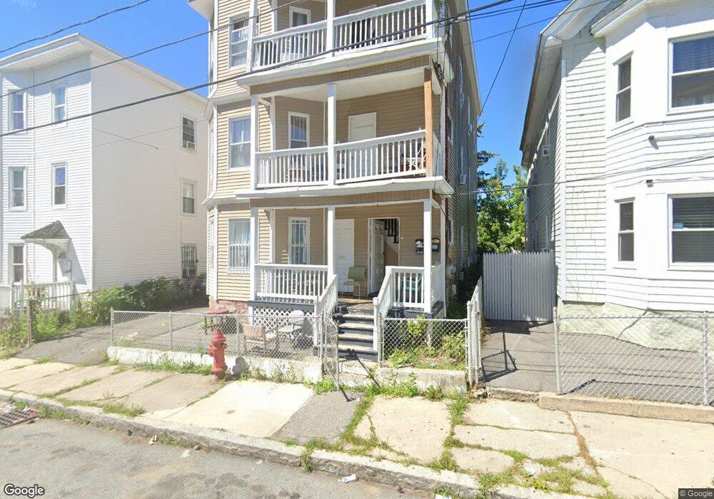 4-6 Willow St, Methuen, MA 01844 - photo 1